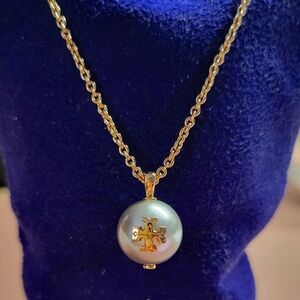 Tory Burch Authentic Timeless Classic Luxe Preppy Gray Pearl Chain Necklace